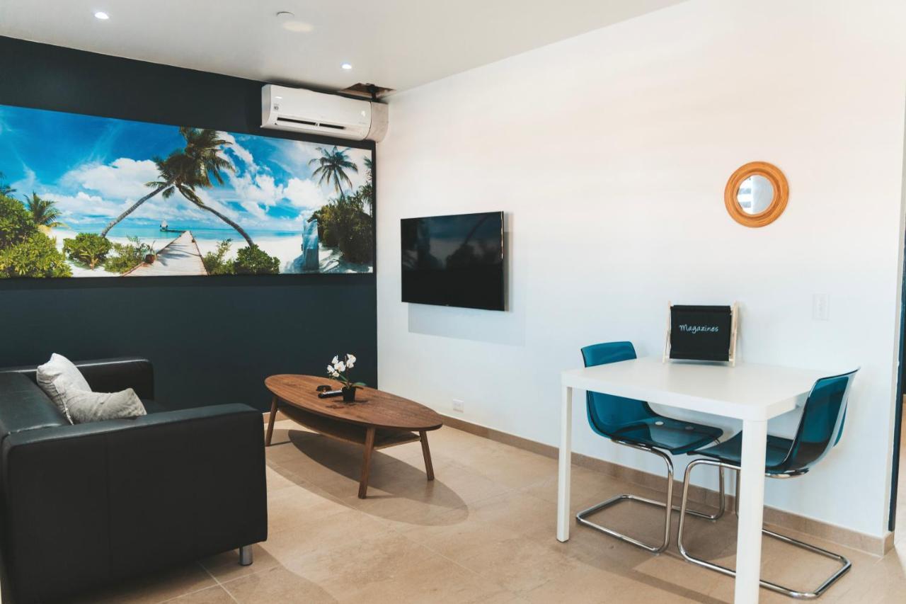 Gray Door Apartments - Adults Only Palm Beach Exterior foto